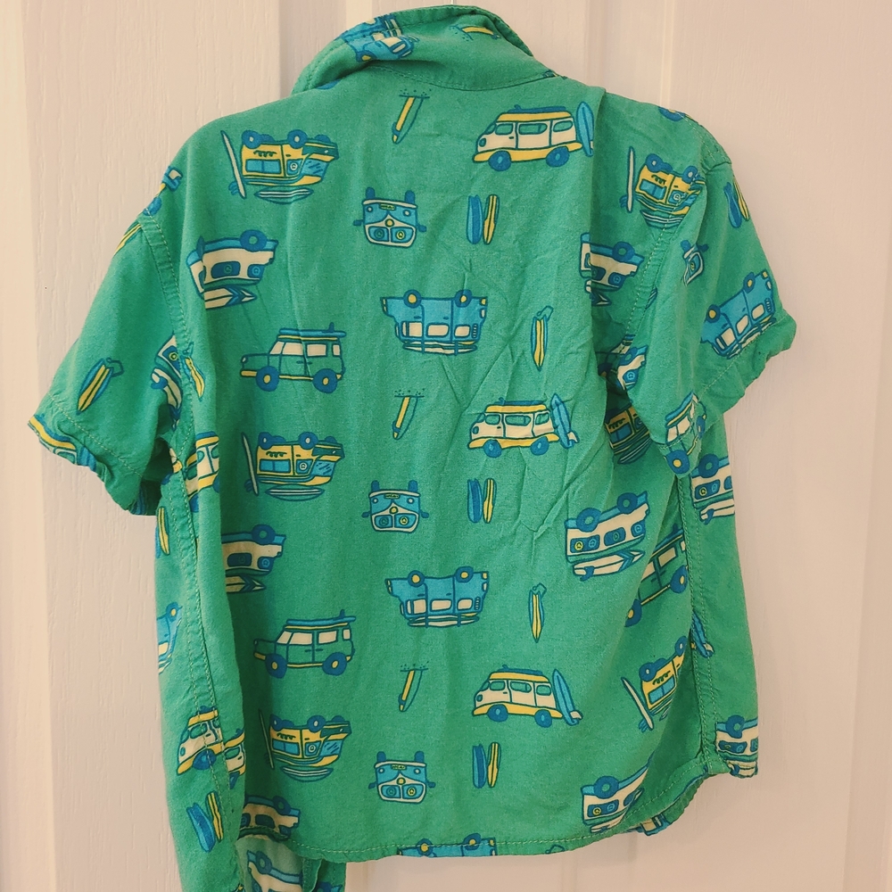 Cat & Jack Green Shirt with Blue and Yellow Car Print